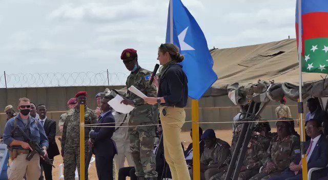 Honoured to have attended the graduation of UK 🇬🇧 trained Somali National Army Battalion in Baidoa. 👇 my attempt at saying that in Somali. https://t.co/IwviP1G7hB