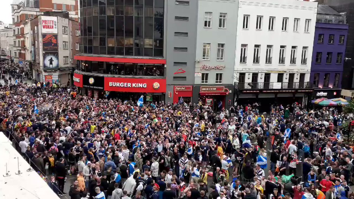 RT @Julian5News: Scotland fans in Leicester Square. Not seeing much social distancing going on down there #ENGSCO https://t.co/IF9YnDqn2r