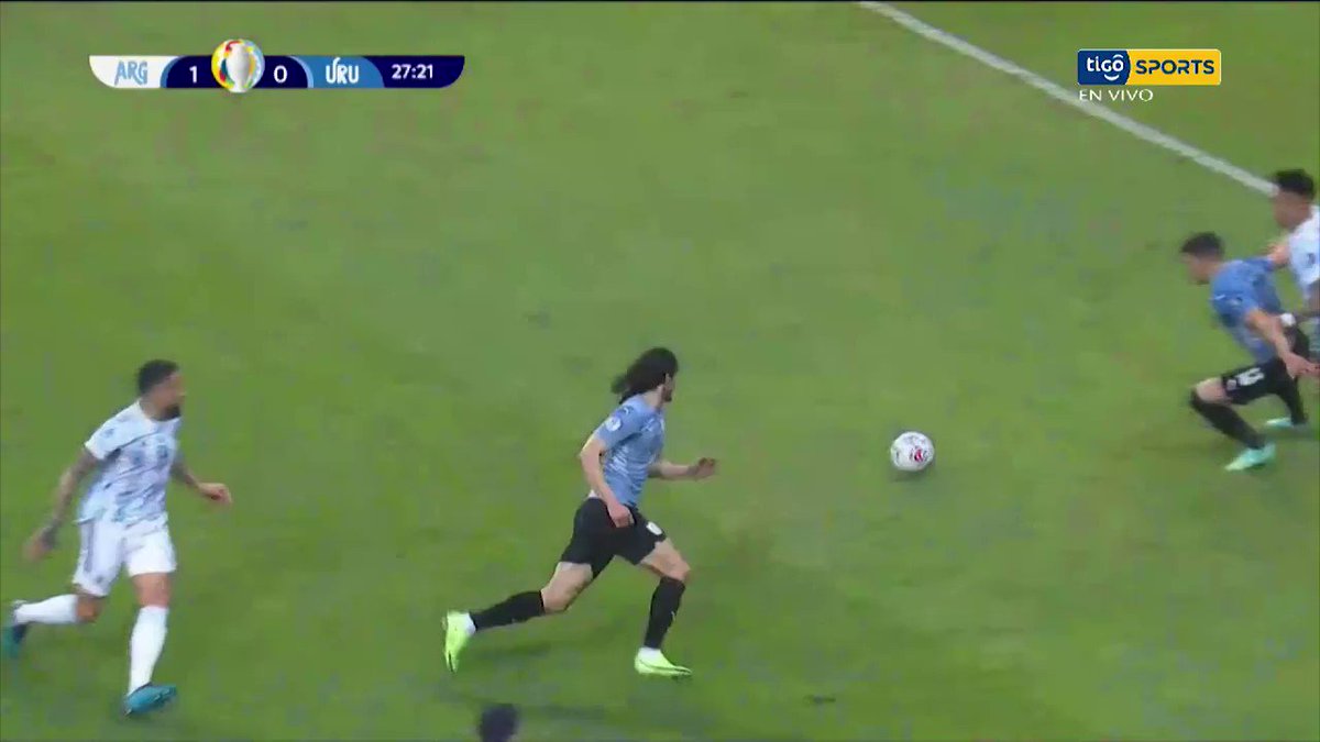 @tigosports_cr's photo on Cavani