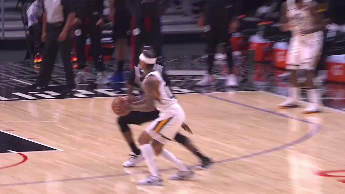 CLARKSON HAS THE JAZZβS LAST 17!
Heβs up to 21 PTS (all in 2Q) and 28.8 FPTS π₯ https://t.co/zdHGslkz9r