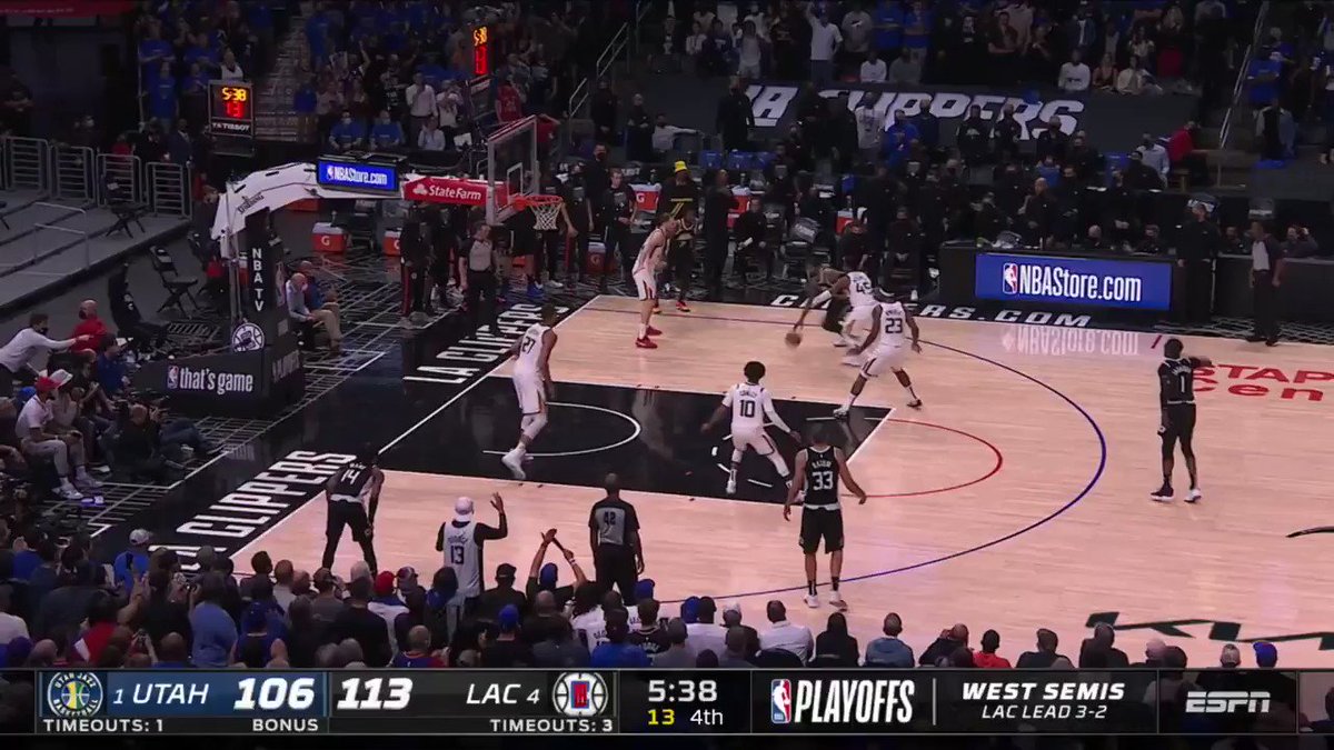 BIG 3 FROM TERANCE MANN! HE'S GOT 39!
@LAClippers up 6 with 4:00 to go on ESPN π https://t.co/MJQUd3eFDu