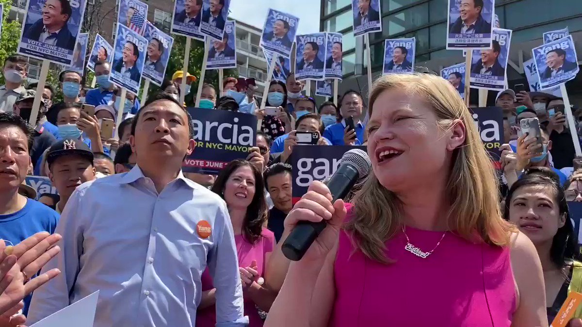 In the cut throat primary world of Democratic politics in NYC, here’s a shot we didn’t think we’d see featuring @KGforNYC and @AndrewYang: https://t.co/XR2fZFwxqt