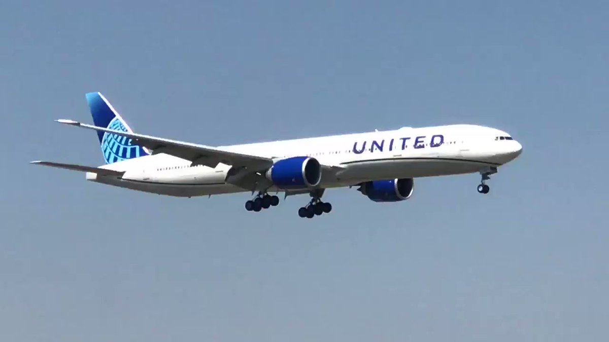 あめぷら大学　1/500 UnitedAirlines 777-300ER Flying in POLARIS | United Airlines 777-300ER First Class