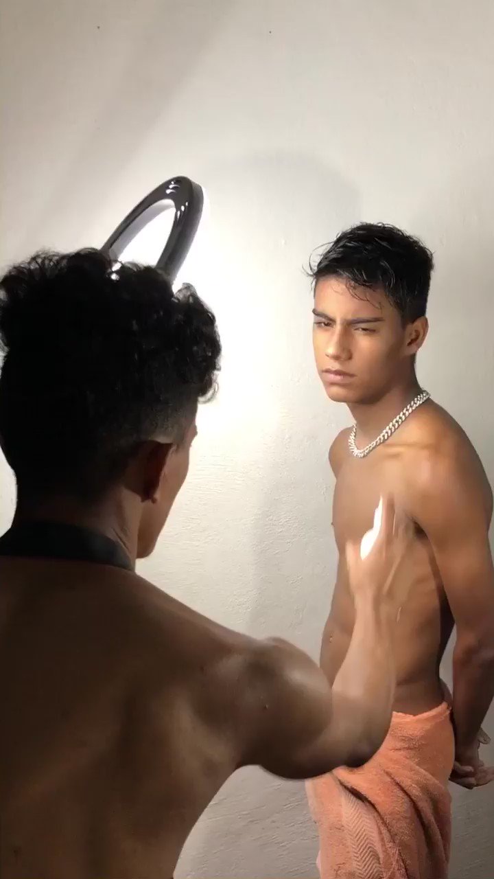 JAY 🔱 on X: En la pauta fotográfica 📸. t.conv73fWp5rq  X