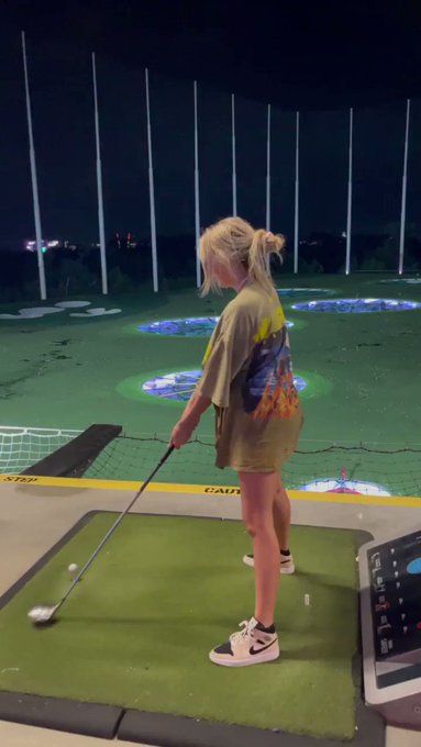 how’s my form? ⛳️ https://t.co/yx7vNiOoGr