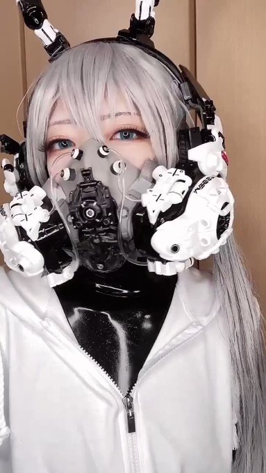 コスプレイヤーおもち(neo.omochi)のTwitter動画5