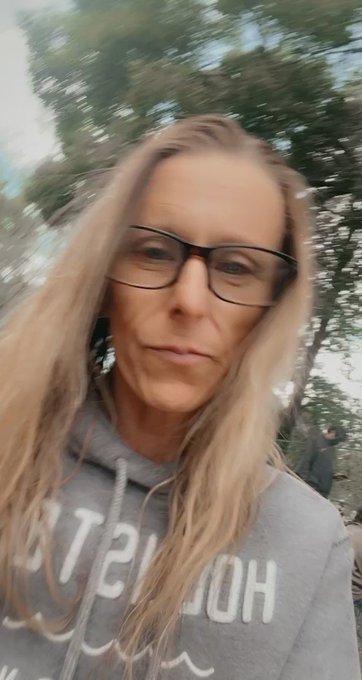 Hey Twitter please come help the folks at Trinity Bellwood&rsquo;s park #topoli #trinitybellwoodspark #kellisparks<a href="/tag/topoli"class="tags"><span>#topoli</span></a><a href="/tag/kellisparks"class="tags"><span>#kellisparks</span></a><a href="/tag/trinitybellwoodspark"class="tags"><span>#trinitybellwoodspark</span></a>