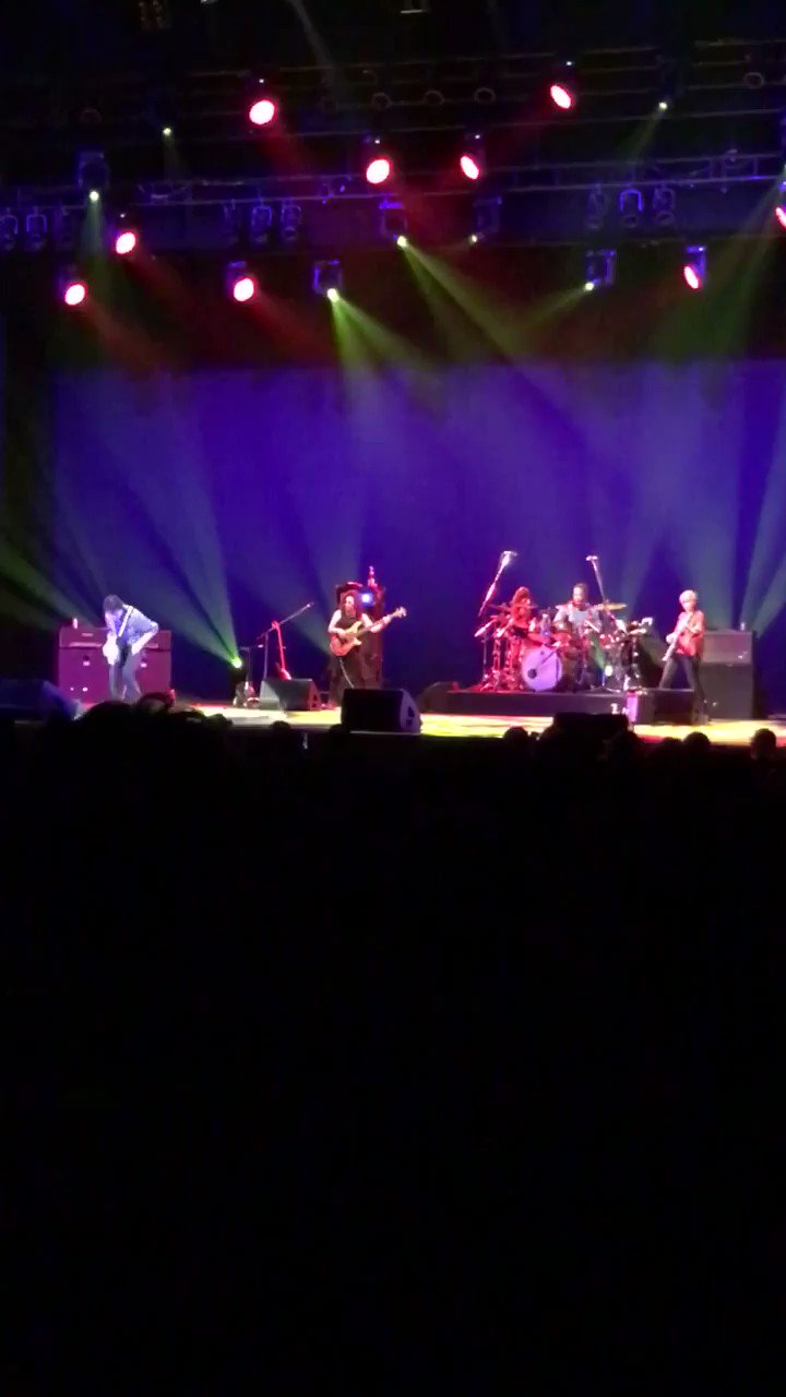 Happy Birthday, Jeff Beck 2017 1 31             \"Beck\s Bolero\"                  