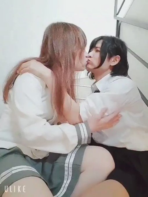 おはよーのチュー&hearts;️ https://t.co/DKmhcZDdVC