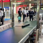 画期的、形状をスキャンして自動で梱包される箱が出てくる機械!