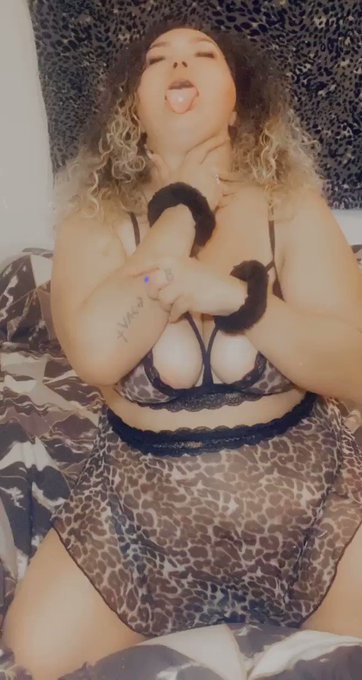 Lets get kinky 🖤 https://t.co/xzNzIvIOSW #bbw #slut #onlyfans #sellingcontent #AdultWork #kinky #nsfw<a href="/tag/bbw"class="tags">#bbw</a><a href="/tag/linkinbio"class="tags"><span>#linkinbio</span></a><a href="/tag/kinky"class="tags"><span>#kinky</span></a><a href="/tag/adultwork"class="tags"><span>#adultwork</span></a><a href="/tag/of"class="tags"><span>#of</span></a><a href="/tag/nsfw"class="tags"><span>#nsfw</span></a><a href="/tag/subscribe"class="tags"><span>#subscribe</span></a>
