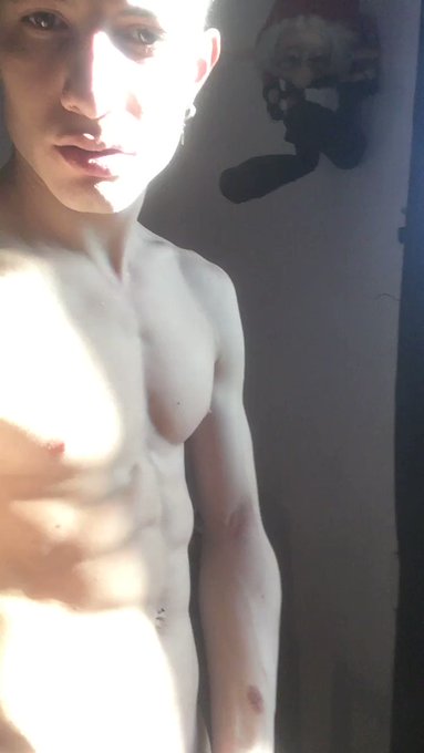 Hola Bebes?
Dame RT y Agrégame
ME AYUDA MUCHO YA Que TRABAJO CON MI TWITTER ?????

Wassap para VIDEOS