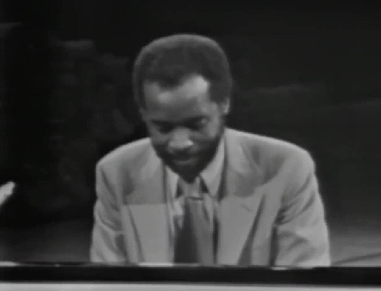 Happy birthday to the great Ahmad Jamal who was born on this day in 1930. Here he is performing live in Paris, 1971. 