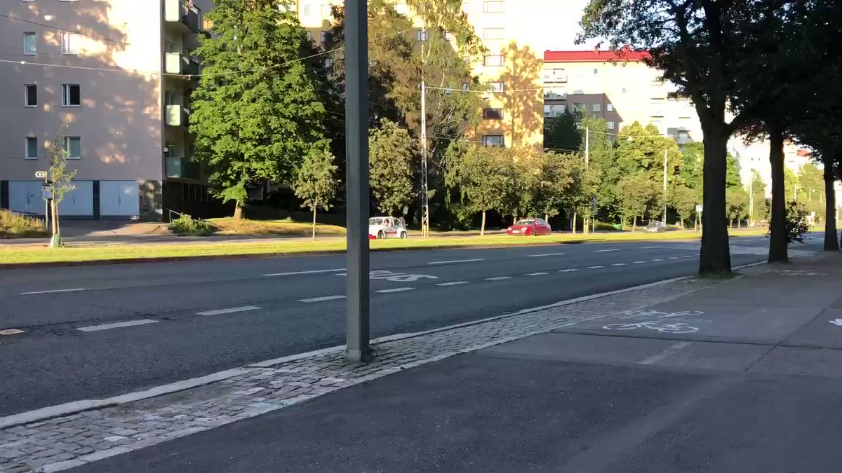 RT @julkinen: Abarth in Helsinki traffic. https://t.co/FG3Nw2AfdZ