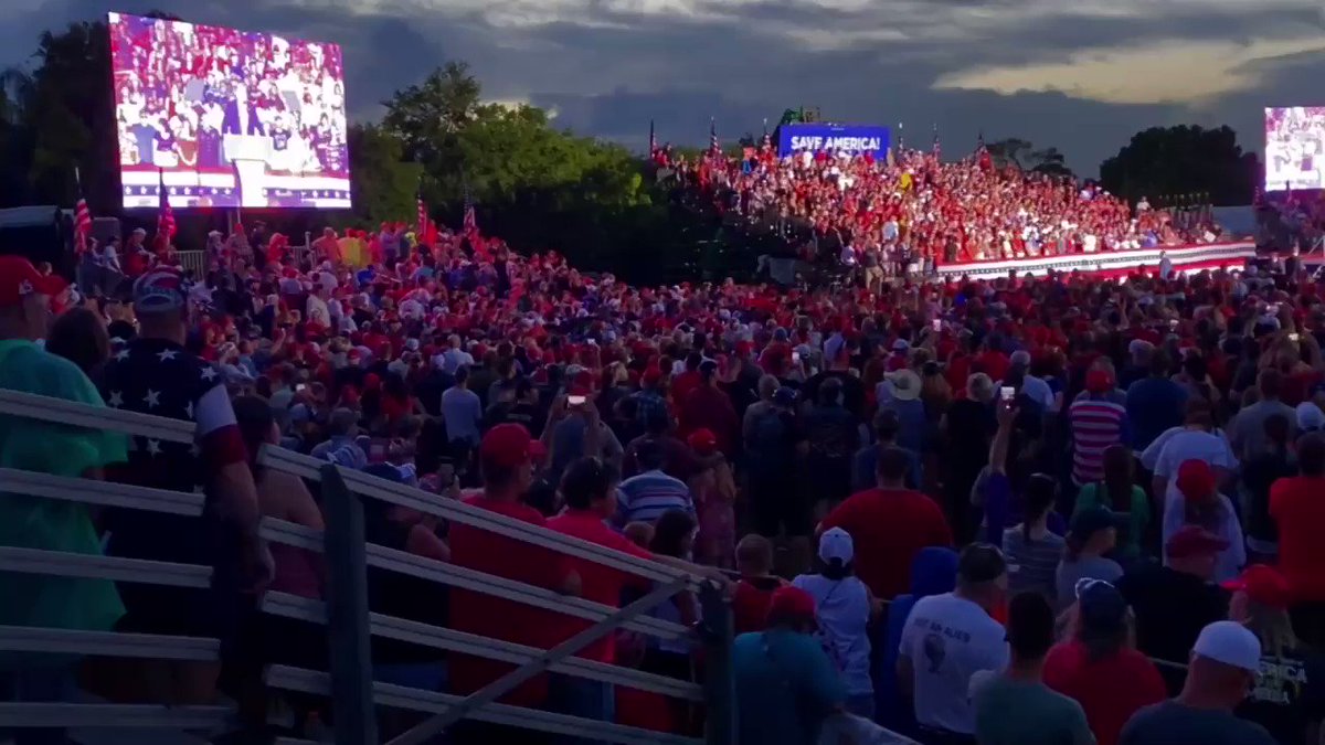 30 People Show Up To See Biden, While 45,000 Head To Trump Rally Oi37SW0R37CyAbcQ