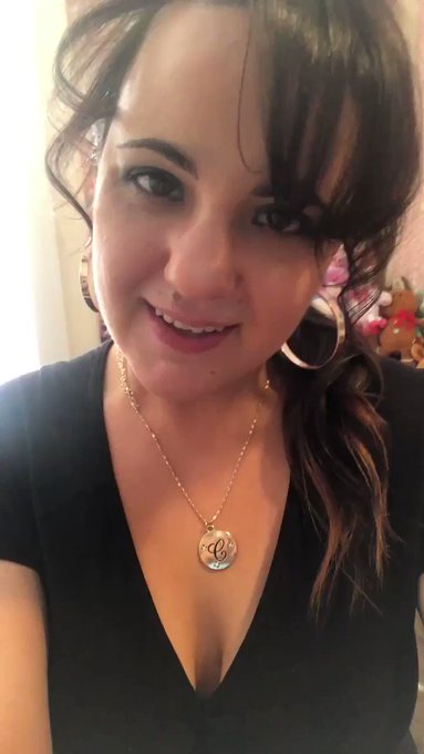 Cleavage = Smiles 😍😇  Happy Independence Day 🥳  #clevage #HappySunday https://t.co/IUKxZoIxqw<a href="/tag/clevage"class="tags">#clevage</a><a href="/tag/happysunday"class="tags"><span>#happysunday</span></a>