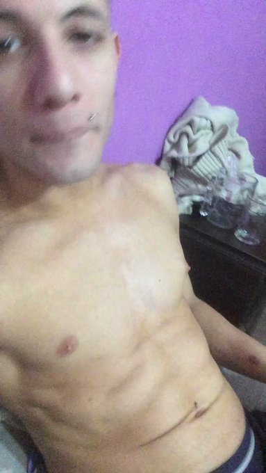 Queres $3000 ?Hablame al Imbox! https://t.co/m09i4eUGjp