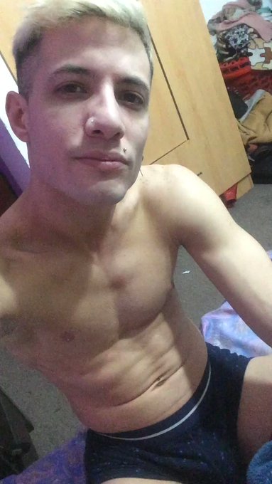 Nececito una CHICA o un Chico Para grabar! Interesados dejar Comentario o imbox! https://t.co/bHL7A4