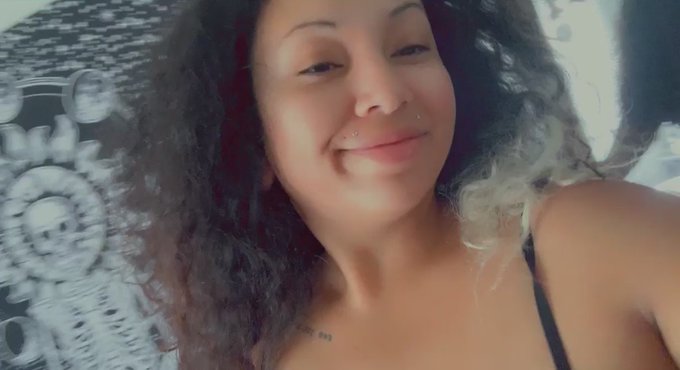 $end to make me Smile 😊   &bull;Findom&bull;Goddess&bull;Mixed&bull;Juicy&bull; https://t.co/ezqePra6ue