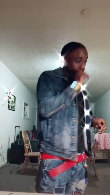 I hate when people say aye I live your music bro BUT NEVER BE AT THE CONCERT TO SUPPORT https://t.co<a href="/tag/newprofilepic"class="tags"><span>#newprofilepic</span></a>