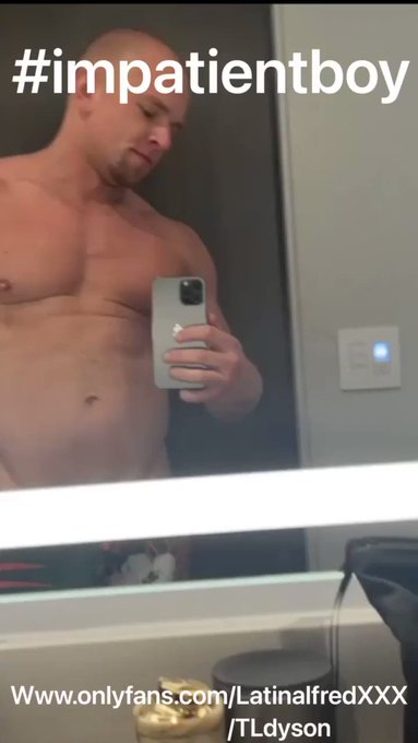 Round 2 with this bouncy bottom   @latinalfredxxx ????? #bottom #alphamood https://t.co/BFgE2Eucho