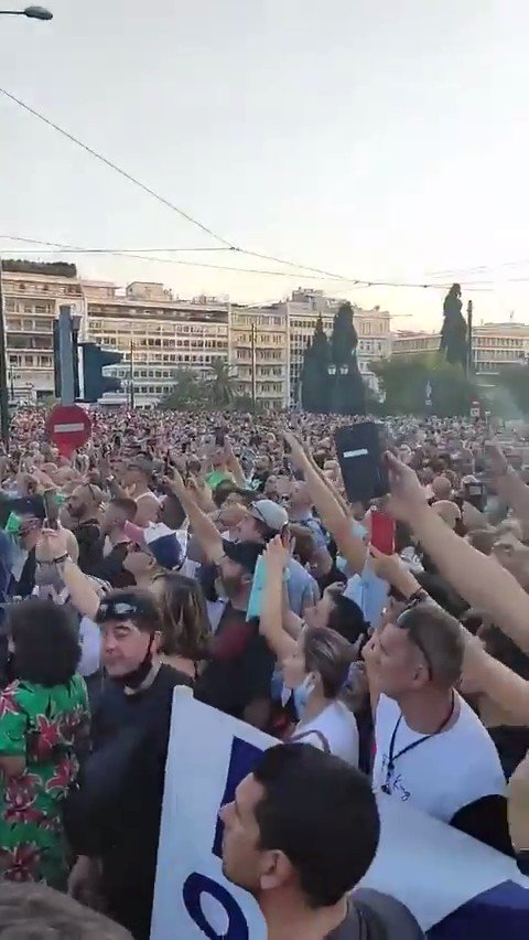 Mass Protests in Greece in Response to Unvaccinated Being Banned From Social Life CoYAUqPsowOpkHYD