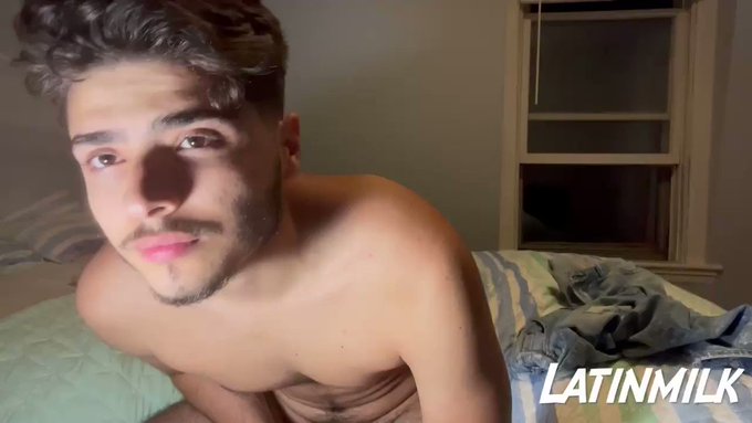 My dick: uncut and veiny   ($5 sale) Solo vid up on: https://t.co/KgJZTEWmBH https://t.co/P8nDGG0g0c