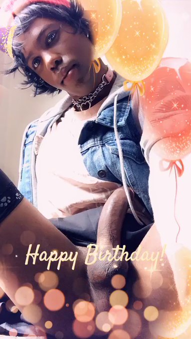 Birthday cumshots ?????????????? https://t.co/ZEatYC0fA9