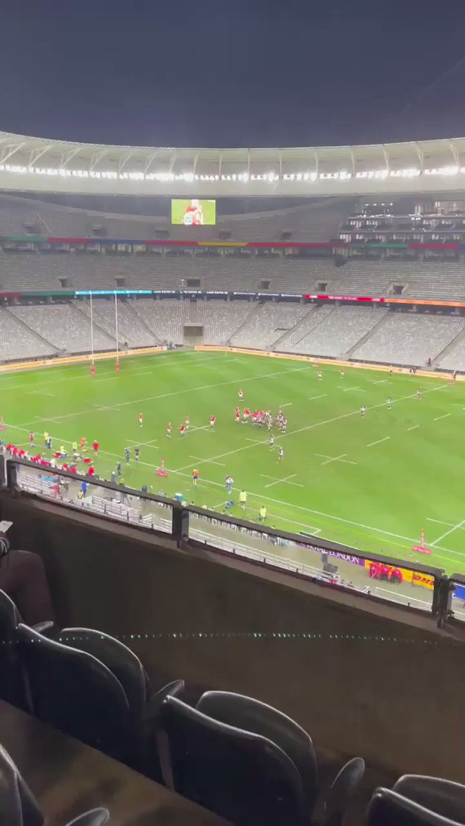 LionsSA2021 ‘54 Applause as Alun Wyn Jones joins his team on the field. Sto 3 28 B&amp;I Lions