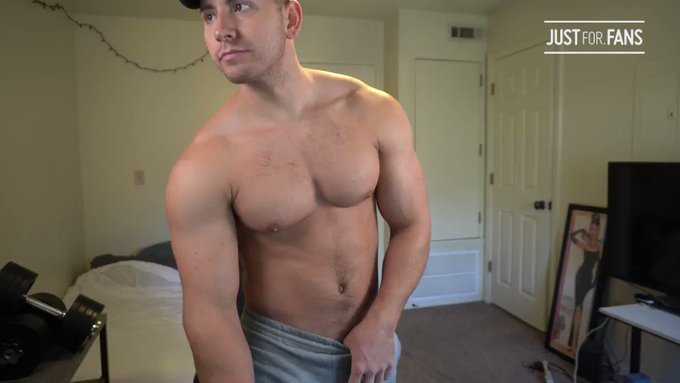 get me oiled up nice and thick...

See this and more at:
https://t.co/MljAfrGVtM https://t.co/D9SaHf