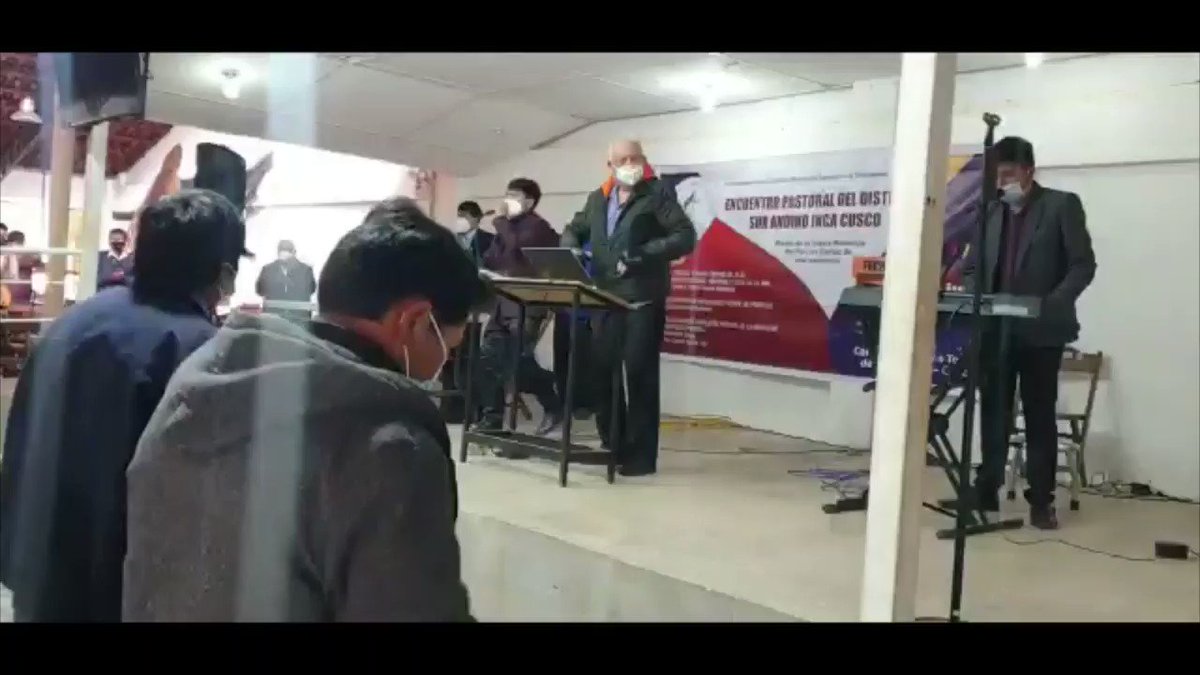 Sharing the joy from the Methodist Church in Peru meeting of lay and ordained pastors in the Andean-Inca District.

'..haven't I told you, that if you believe, you will see the glory of God'

Worship in Joy and COVID safe!  Praise the Lord!
#Covid #Worship #evangelism #preaching https://t.co/R6y7V7uEd9