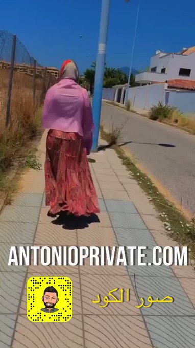 يا عيال شفت العربية دي بالشارع قلت ابي ازبطها و طبعا بهدلت فيا و عيطت عليا و حيل مشاكل سوت و لاكن ابو
