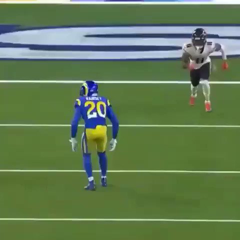 It’s Darnell Mooney szn in Chicago now
Here’s a reminder of what he can do 💨 👀
https://t.co/v4MIIfzvzd