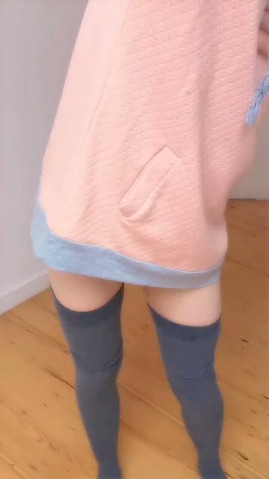 #ThighsThursday 

#femboy #trap #twink https://t.co/OtRU3LJb2p