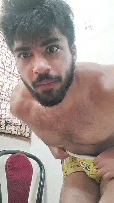 Rt ? If You Would Like Come Slap & Hit My Big Ass ? Very Harder ?? , Untill I Feel The Pain ?? 
???????