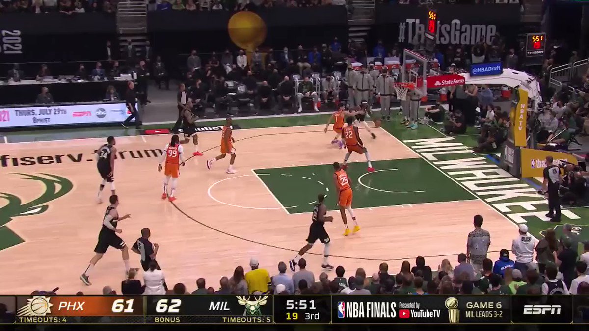 @NBA's photo on Lopez