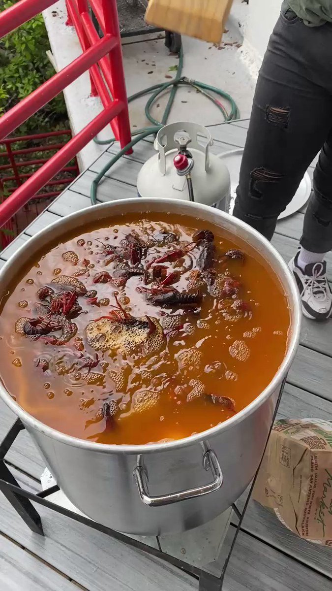 Missing crawfish season already 😩 https://t.co/Z7ATXWSd42