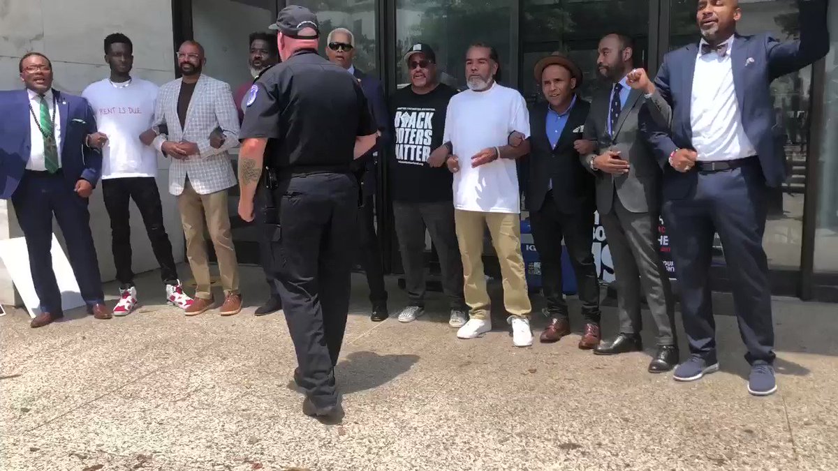 RT! “Hey hey. Ho ho. The filibuster has got to go.”
These men, including US House Rep. Hank Johnson, were arrested shortly after this video was taken.
Thank you @RepHankJohnson & @NewGAProject for standing up for our #FreedomToVote.
#ForThePeopleNow
https://t.co/bum8NPCybG