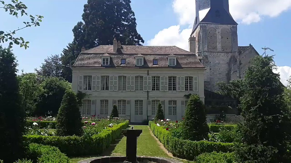 Chers abonnés,
Si vous êtes dans Le Perche ou du côté de Chartres, du Mans ou de Paris : je vous recommande le Collège Royal et Militaire de Thiron-Gardais restauré par @bernstephane en Eure-et-Loir. Au programme : un jardin historique, un musée intime et un salon de thé gourmand https://t.co/qOxNBMdtso