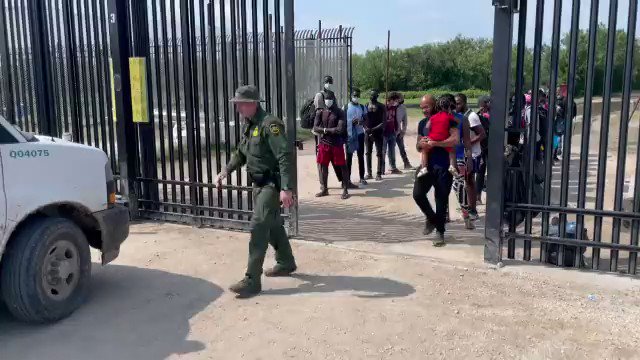 @bellausa17 @PvoterGo People from Haiti and Senegal https://t.co/APFyKjTvxh