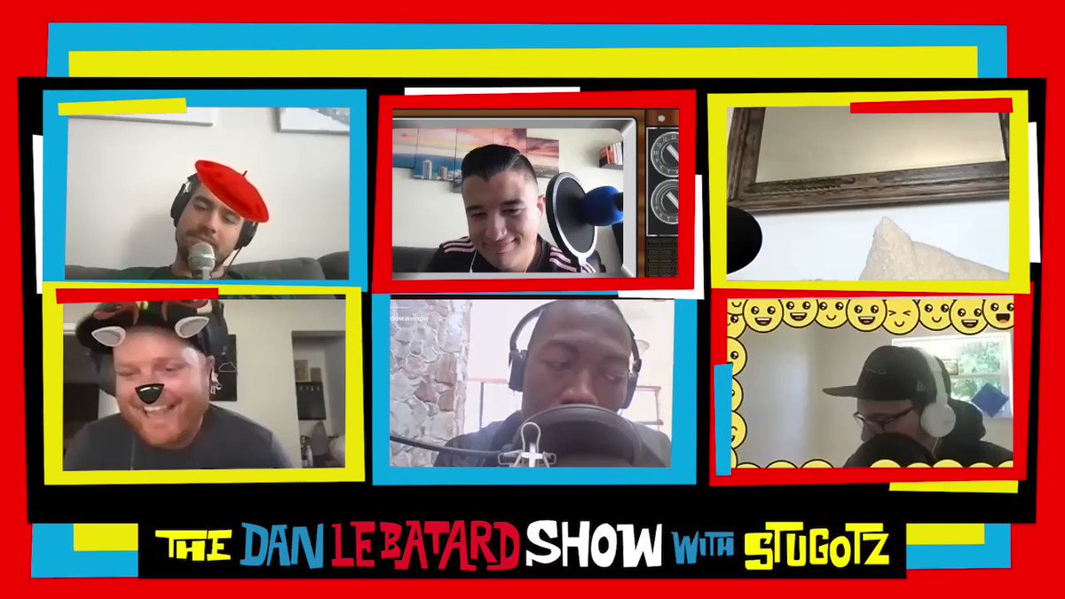 #MysteryCrate @RonMagill stopped by to gives us all a lesson on doggy romance β€οΈ @billygil @ChrisCoteDKings @AC__305 @jessica_smetana @ChrisWittyngham @roybelly #SubscribeRateReview
πΆ https://t.co/ler3VVt5UM πΆ https://t.co/sWkpHcbDXY https://t.co/QJlXazOSS0