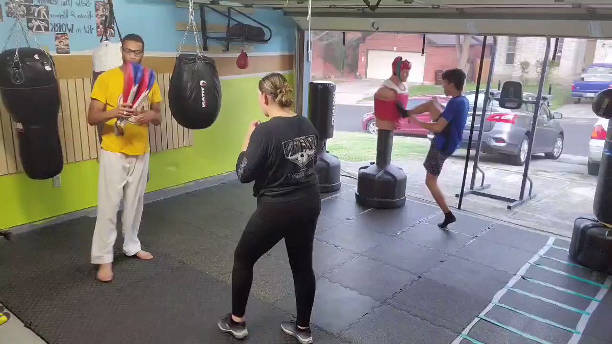 Cristal finishes the week strongnwith tabatas incorporated in her workout 🔥🥋
#PTTKD #MartialArts #Taekwondo #Boxing #Fitness #Workout #Exercise #Discipline #Lifestyle #SanAntonio #Kids #Teens #Adults https://t.co/UereBxk7II