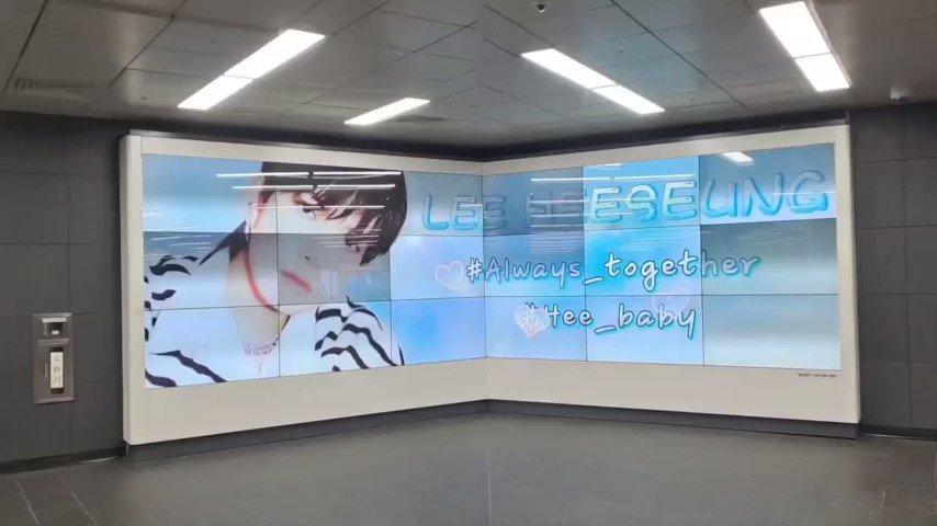 @kpopidol_jp's photo on Roman