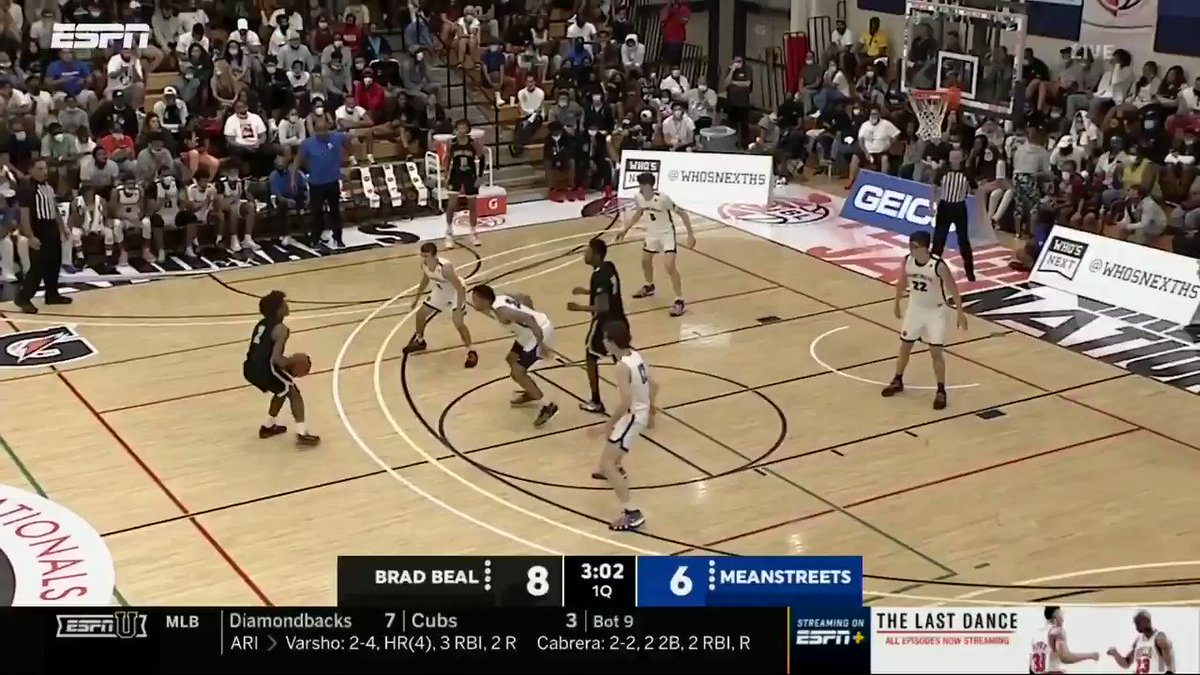 Ty Rodgers leading @MeanstreetsEYB in the battle of the Midwest 😤
10 pts, 7 reb, 3 stls & 1 blk in the first half on ESPNU
@Ty_rodgers20 @PaulBiancardi #PeachJam https://t.co/dvVsvkQMG2