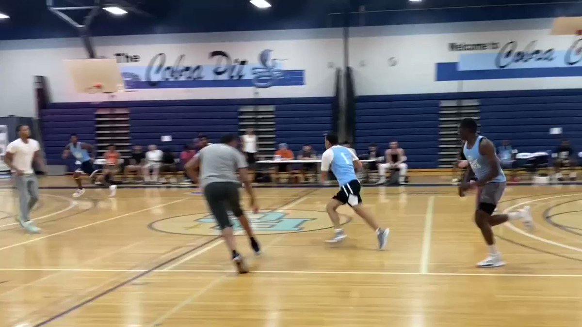 Malik Zachery @_TheMZachery3 Goes Off for 30 points as he teams up with former Syracuse University Basketball player Mookie Jones in the Elite Basketball Club. Gets down hill whenever he wants. Always getting paint touches! Extended - https://t.co/1AswYw0bho https://t.co/ndOQbRMWuE