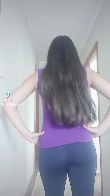 Seriously, no one would have a clue that I'm pregnant from the back 😉  #9monthspregnant #36weekspregnant<a href="/tag/36weekspregnant"class="tags"><span>#36weekspregnant</span></a><a href="/tag/bigbelly"class="tags"><span>#bigbelly</span></a><a href="/tag/9monthspregnant"class="tags"><span>#9monthspregnant</span></a><a href="/tag/nzgirls"class="tags"><span>#nzgirls</span></a>