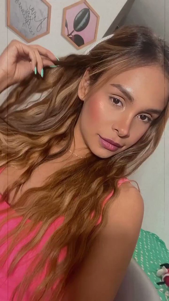 Model - Zoey dildo