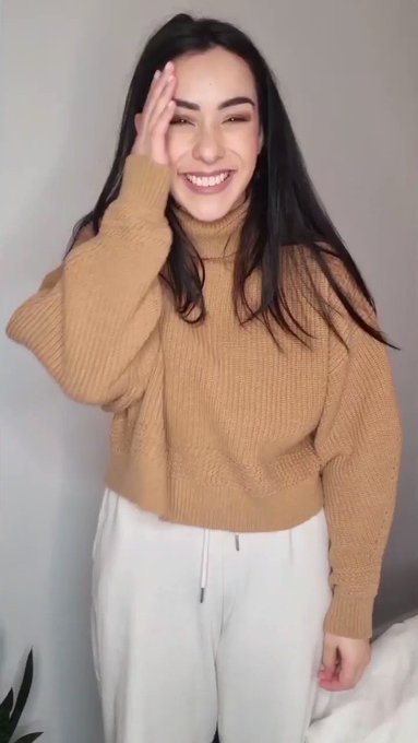 Sweater puppies https://t.co/DkCVVhgrv8