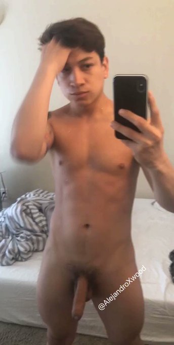 Get on your knees and blow me ??. Like and rt if you wanna swallow my load ? // https://t.co/uWDh7G5IIm