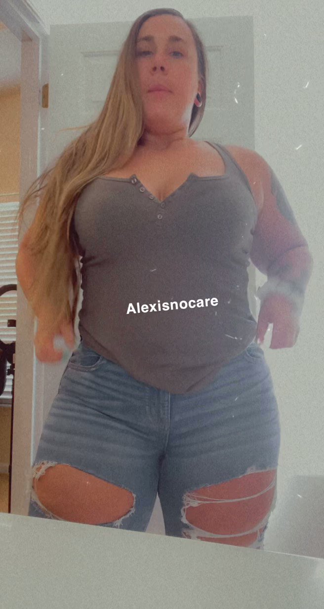 Alexisnocare.com on X: Thick thighs 😋 t.coWFeESBa2rv  X